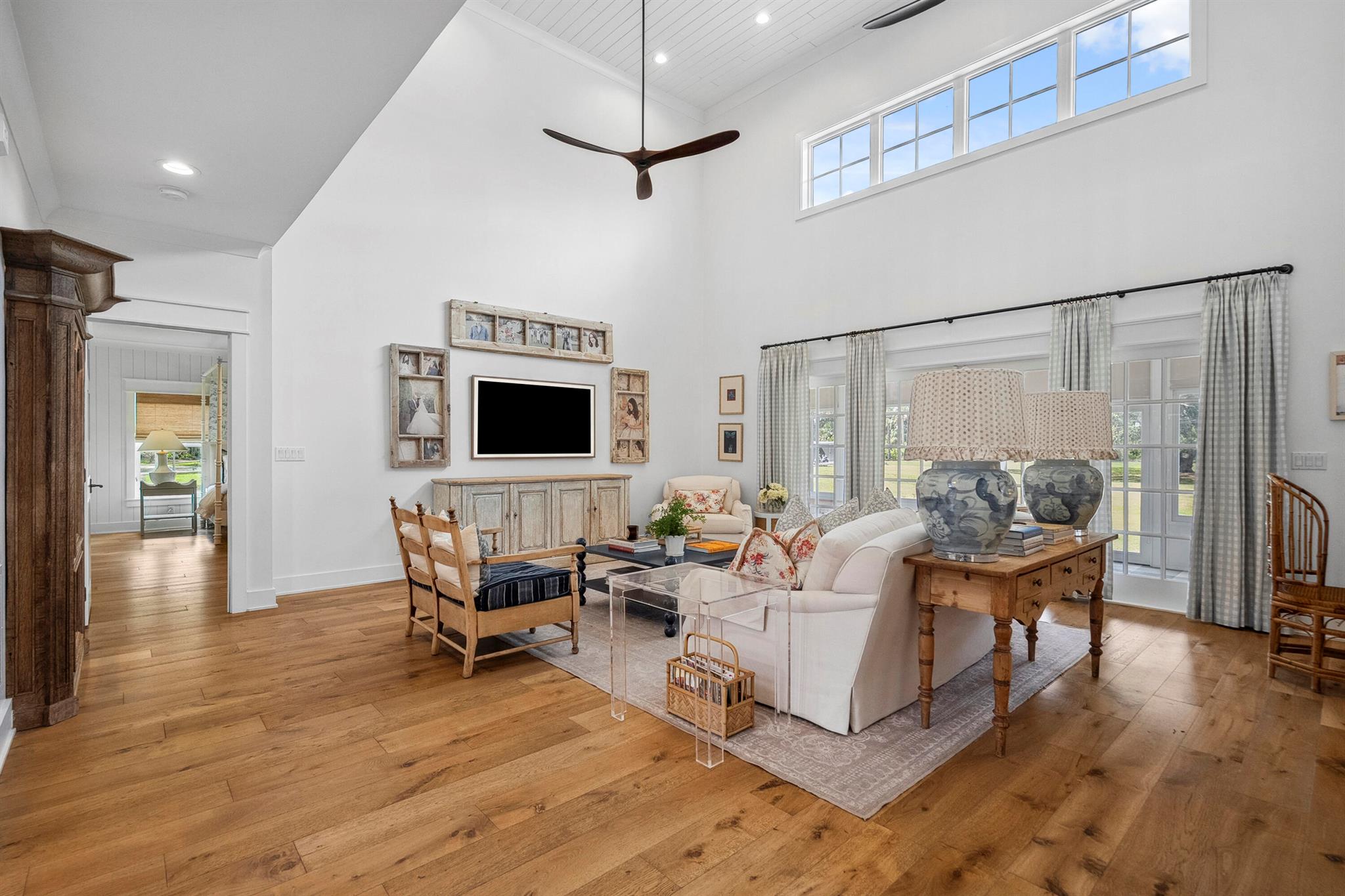 AERO ACRES - Residential