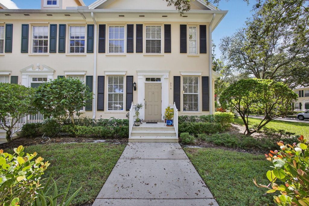 Photo of 246 Iris Drive, Jupiter, FL 33458 (MLS # R11132244)