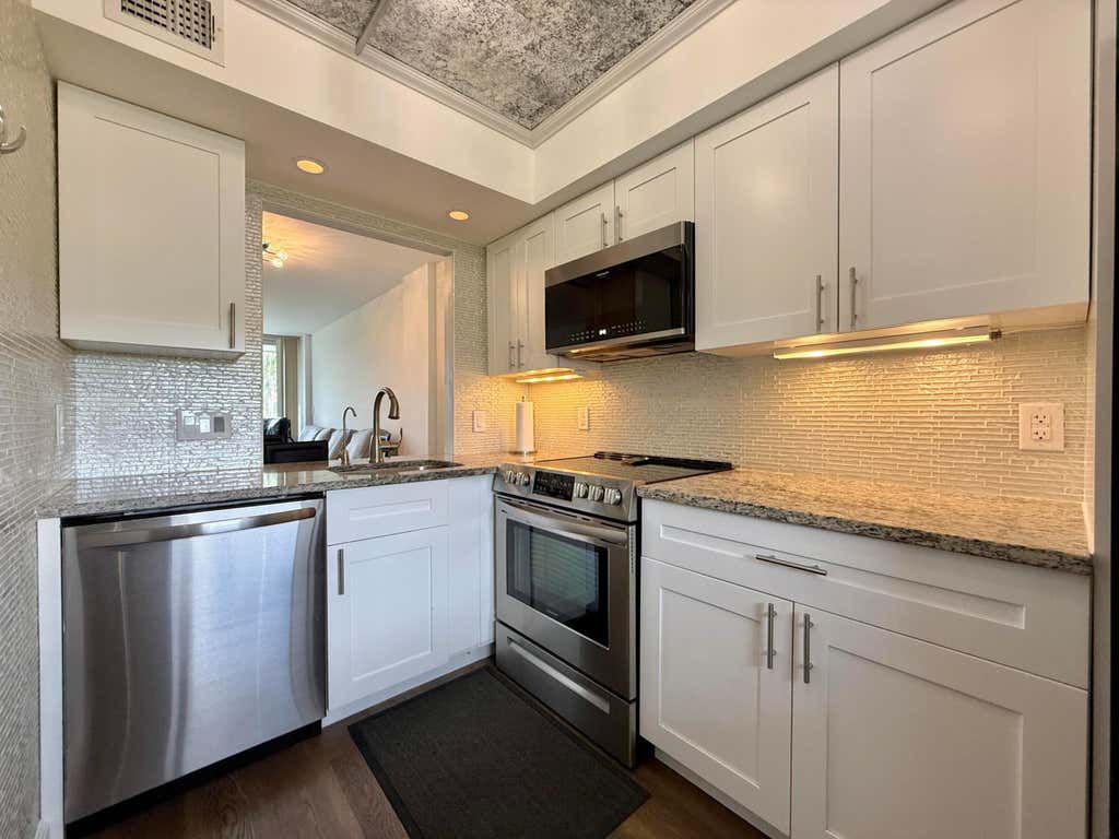 Photo of 102 Royal Pk Drive #4C, Oakland Park, FL 33309 (MLS # B26067482)