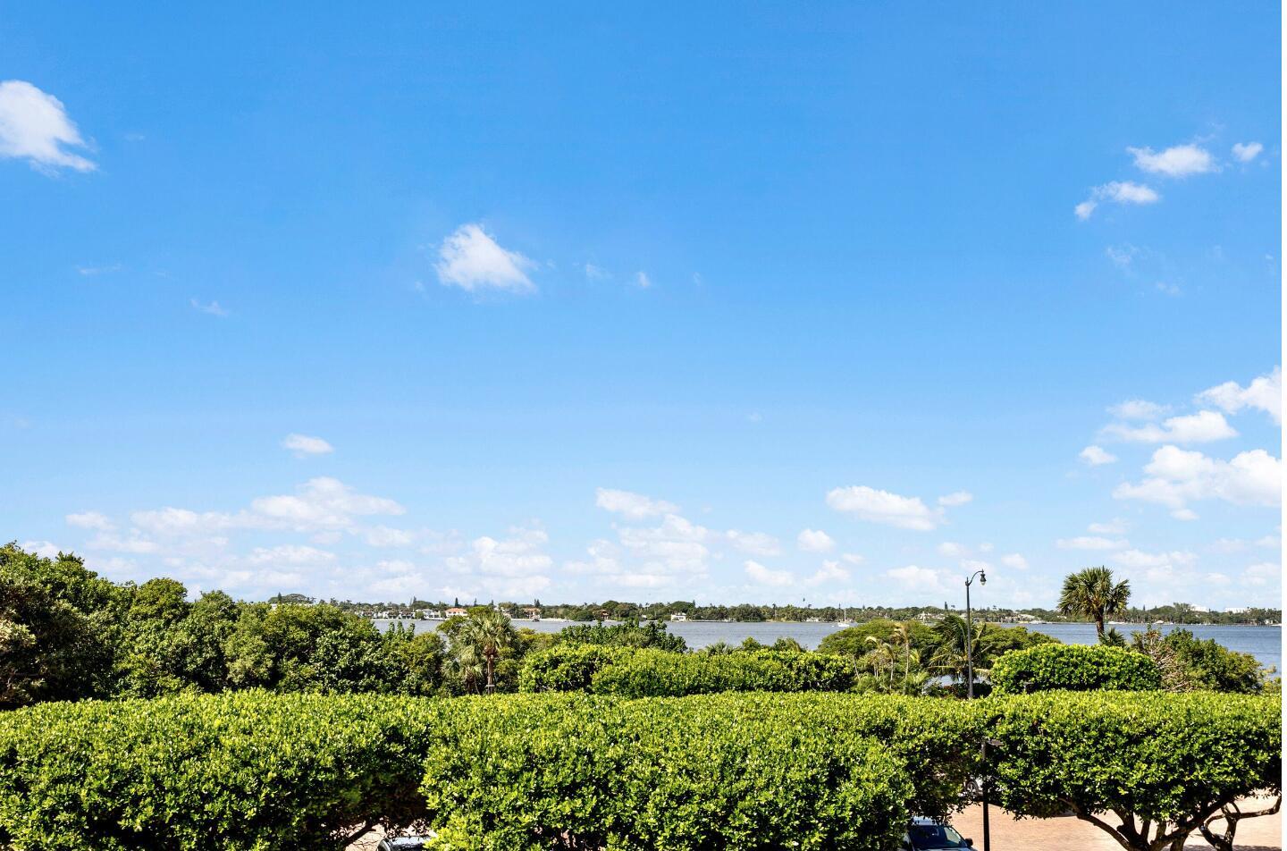 HALCYON OF PALM BEACH - Residential