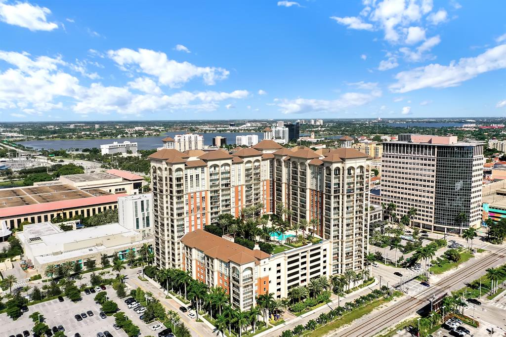 CITYPLACE SOUTH TOWER CON - Residential Lease