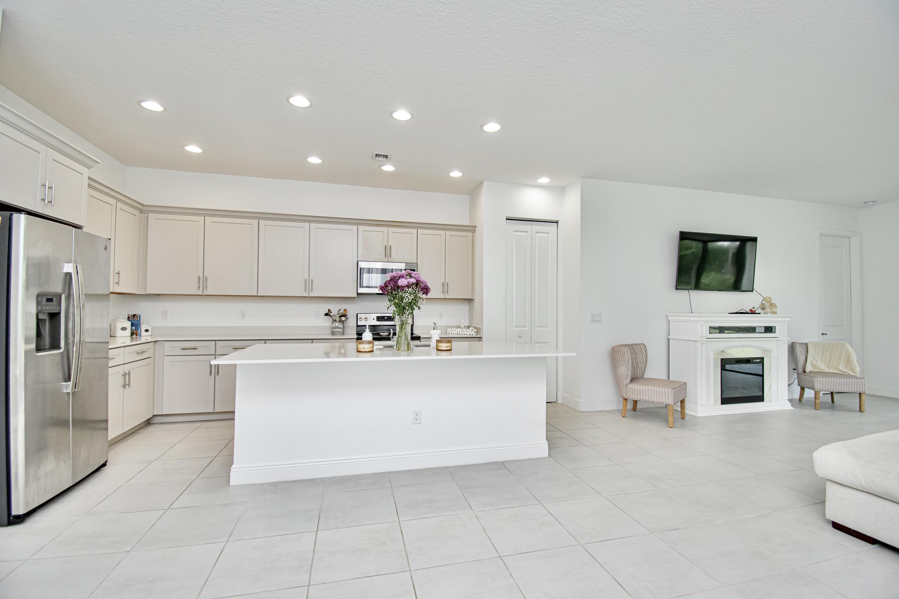 SKY COVE - Residential