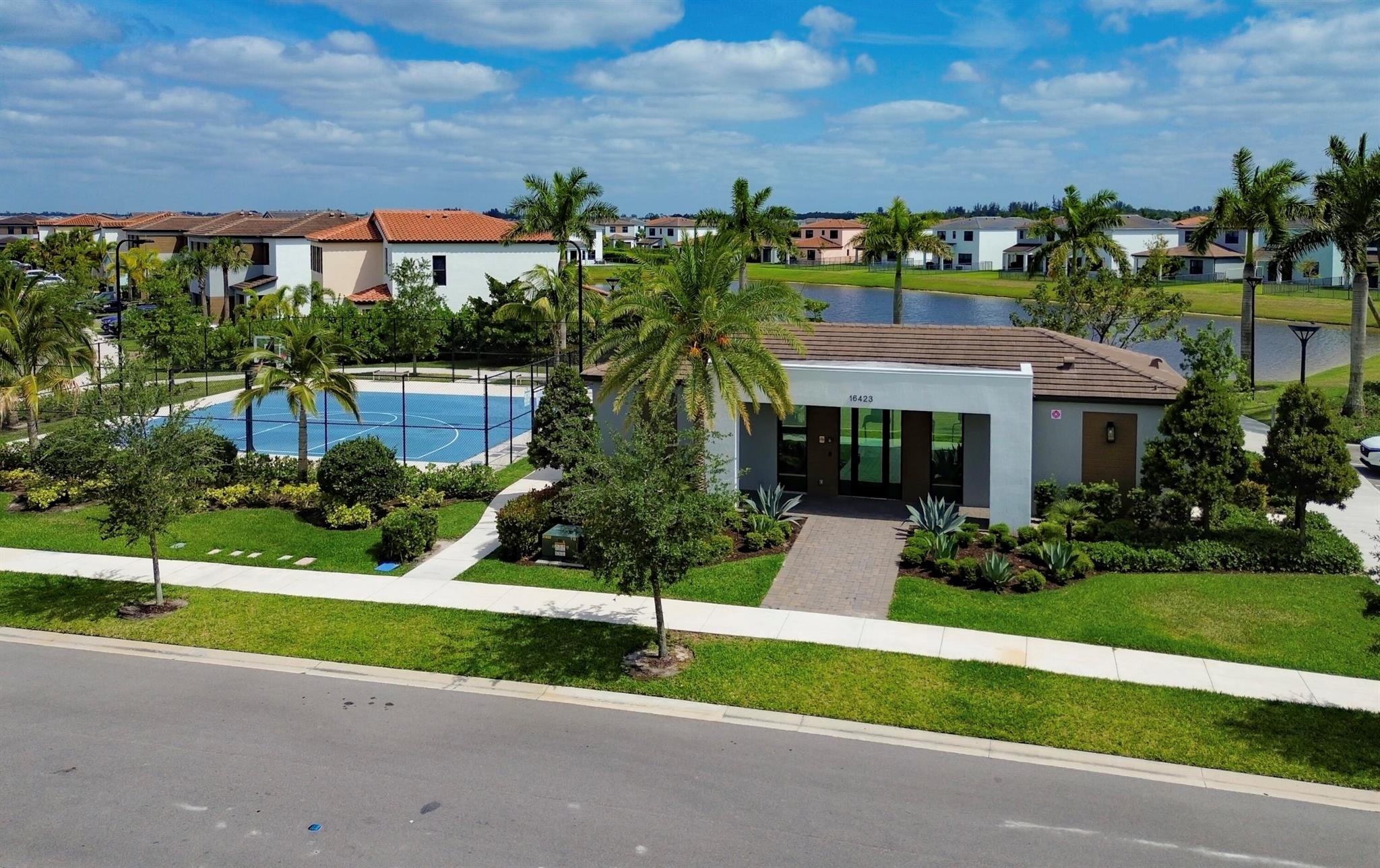 SKY COVE - Residential