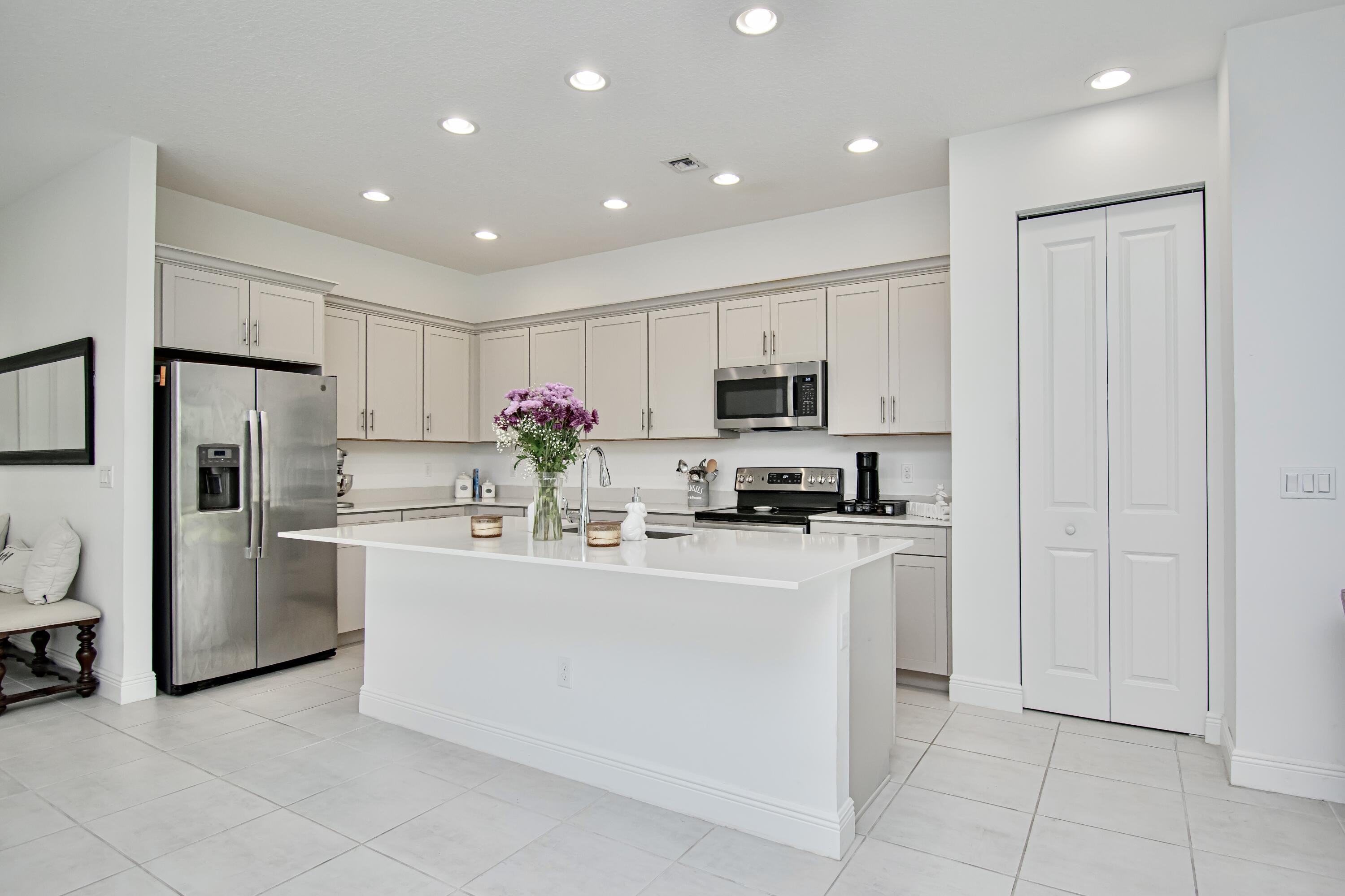 SKY COVE - Residential