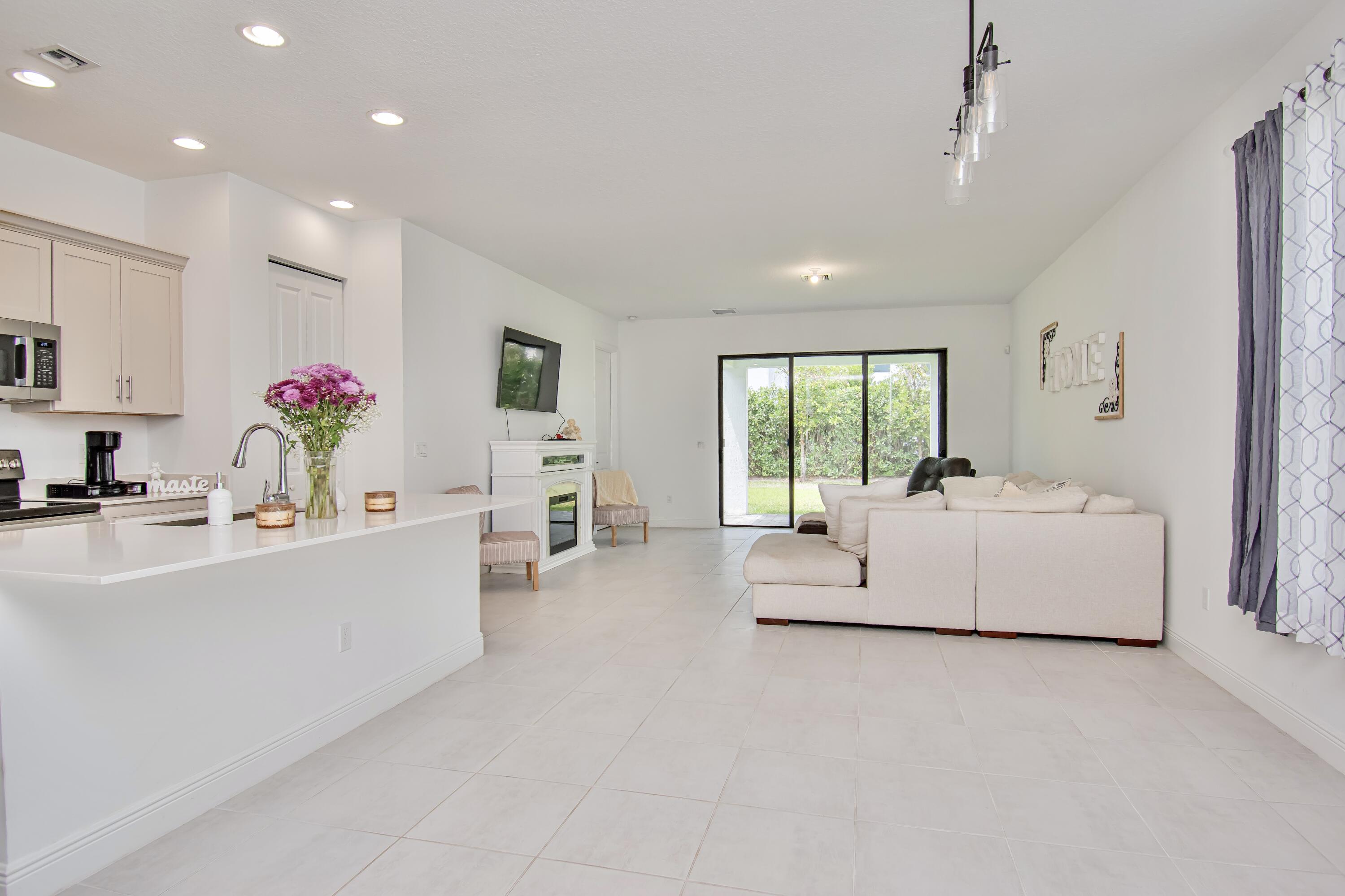 SKY COVE - Residential