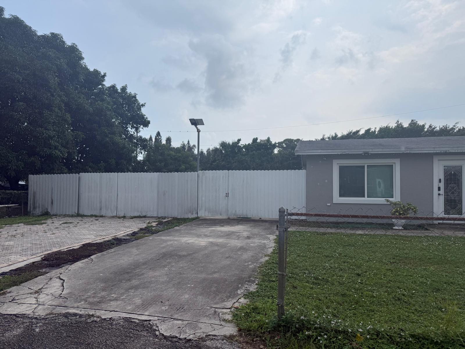 4048 DALE Road