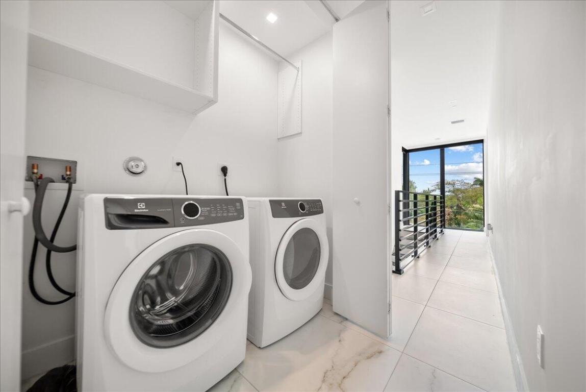 Lake Ridge - Residential