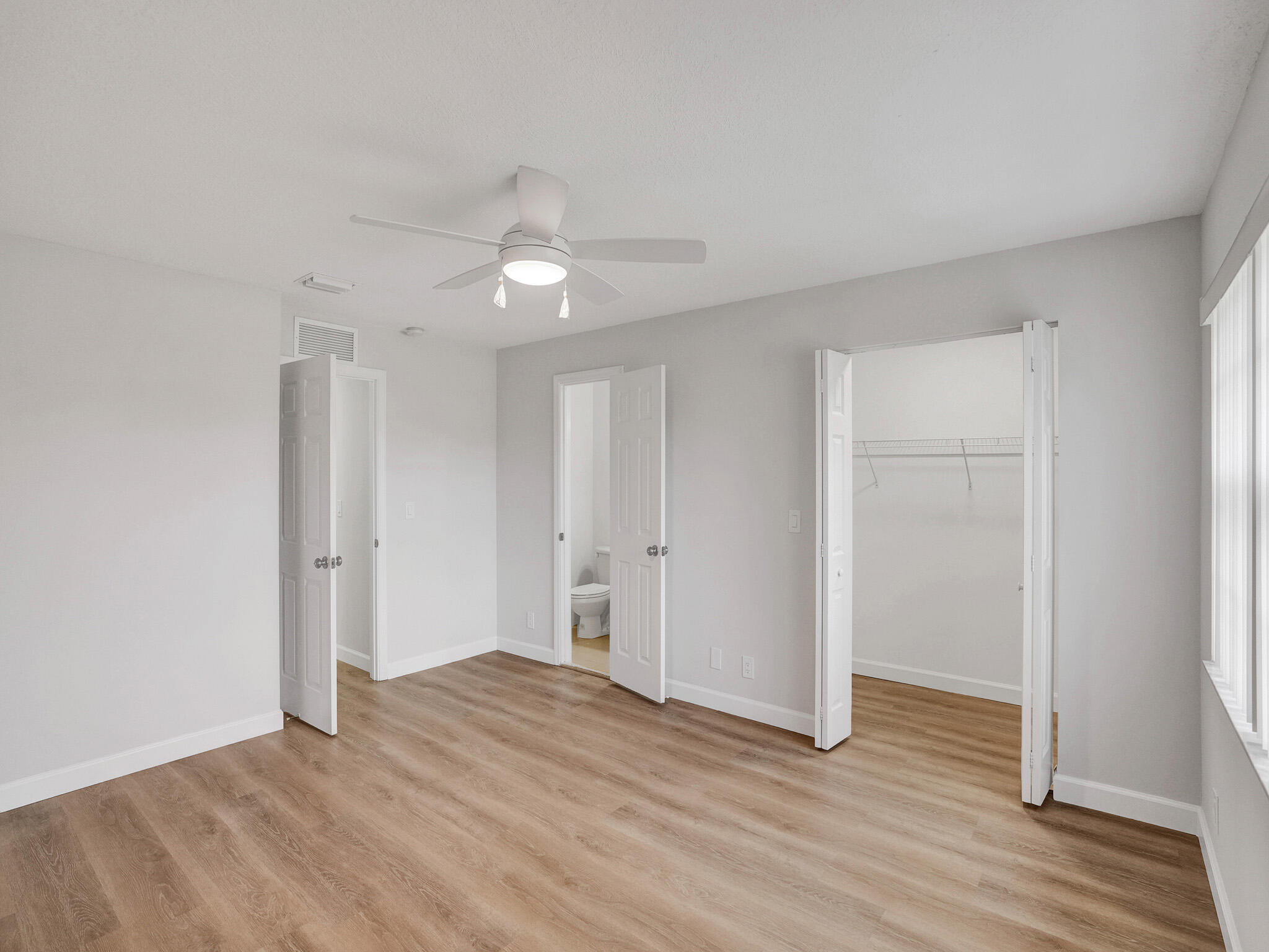 CORAL SPRINGS VILLAGE GREEN - Residential Lease