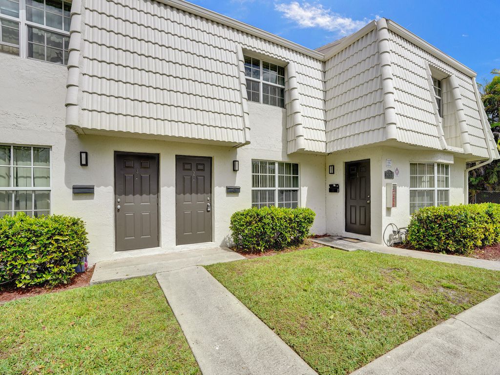 Photo of 8503 NW 35th Court #5, Coral Springs, FL 33065 (MLS # B26004389)
