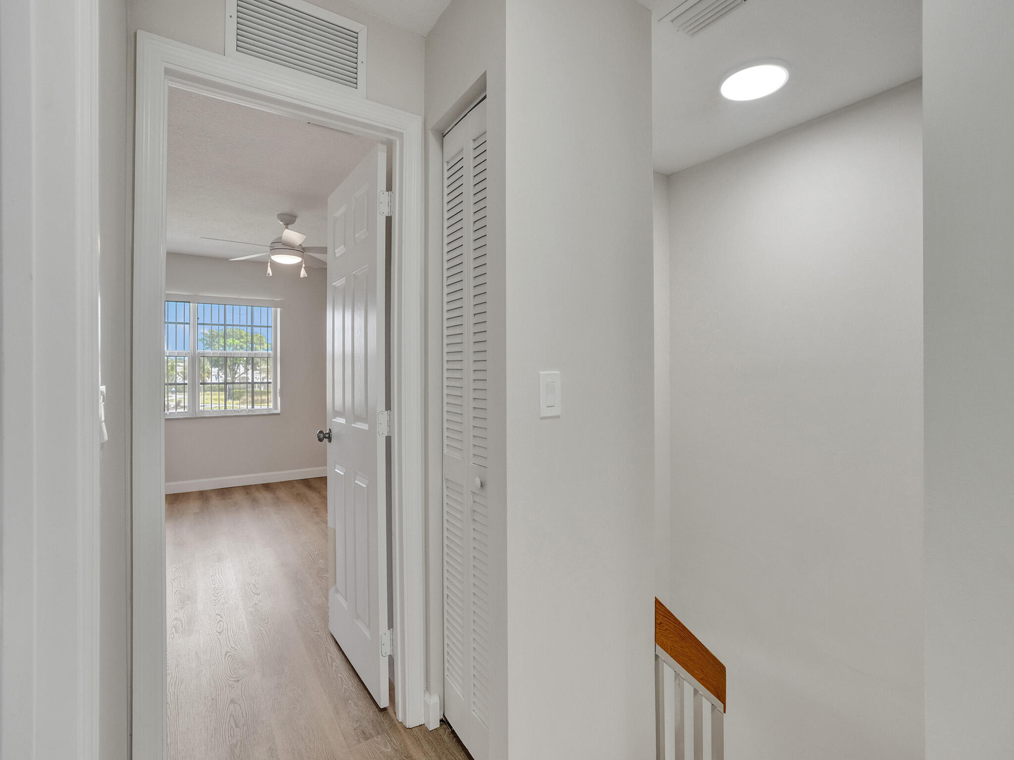 CORAL SPRINGS VILLAGE GREEN - Residential Lease