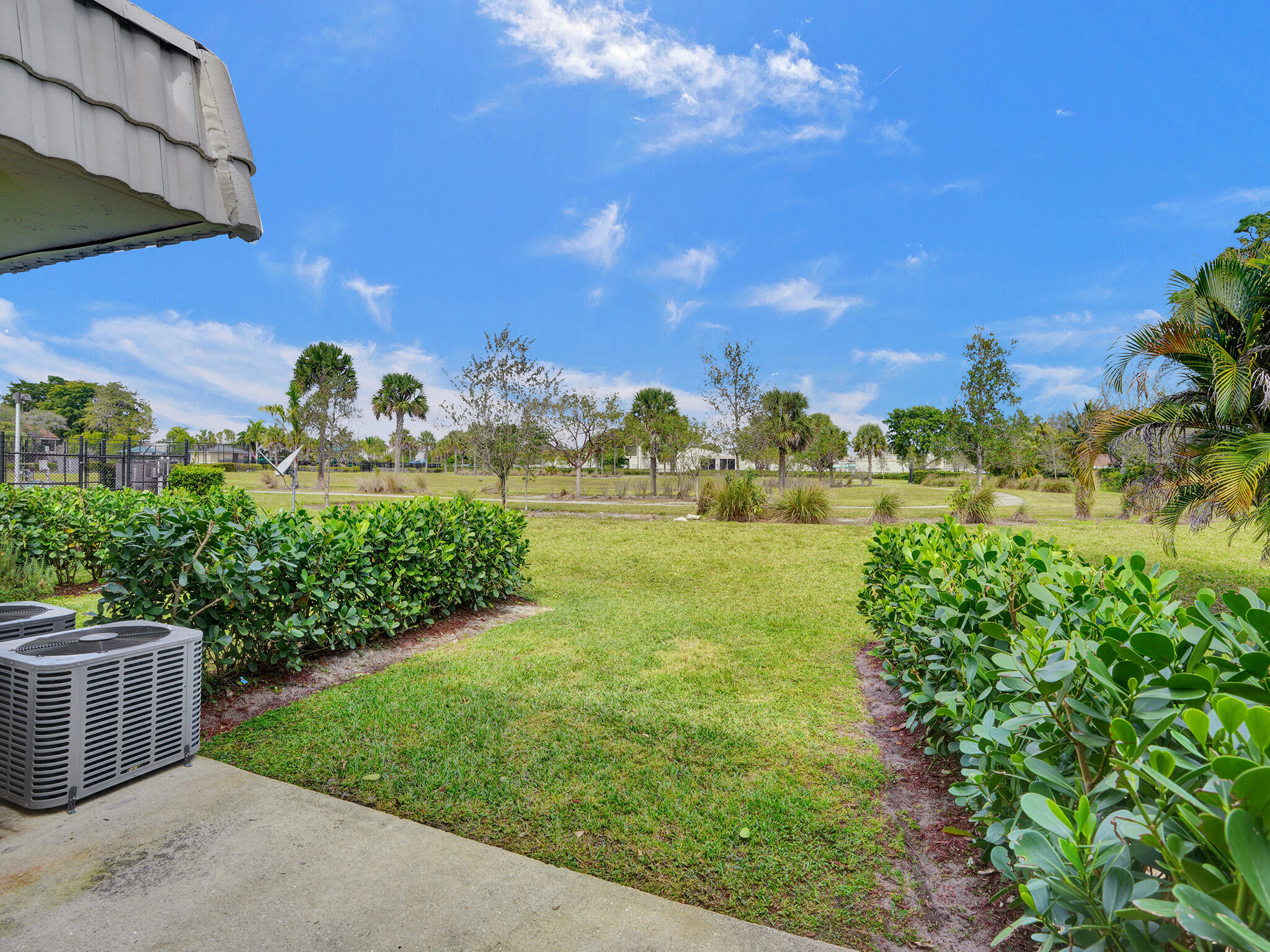 CORAL SPRINGS VILLAGE GREEN - Residential Lease