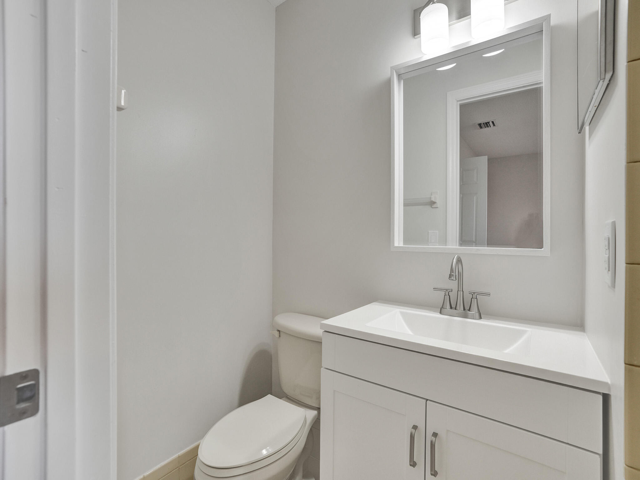 CORAL SPRINGS VILLAGE GREEN - Residential Lease