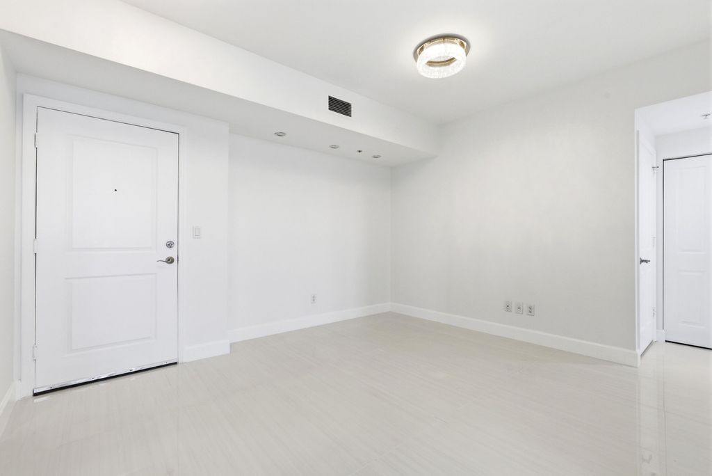 Photo of 511 SE 5th Avenue #2207, Fort Lauderdale, FL 33301 (MLS # B26023240)