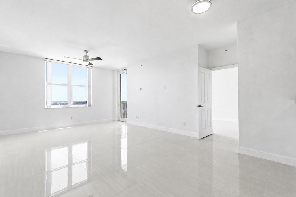 Photo of 511 SE 5th Avenue #2207, Fort Lauderdale, FL 33301 (MLS # B26023240)