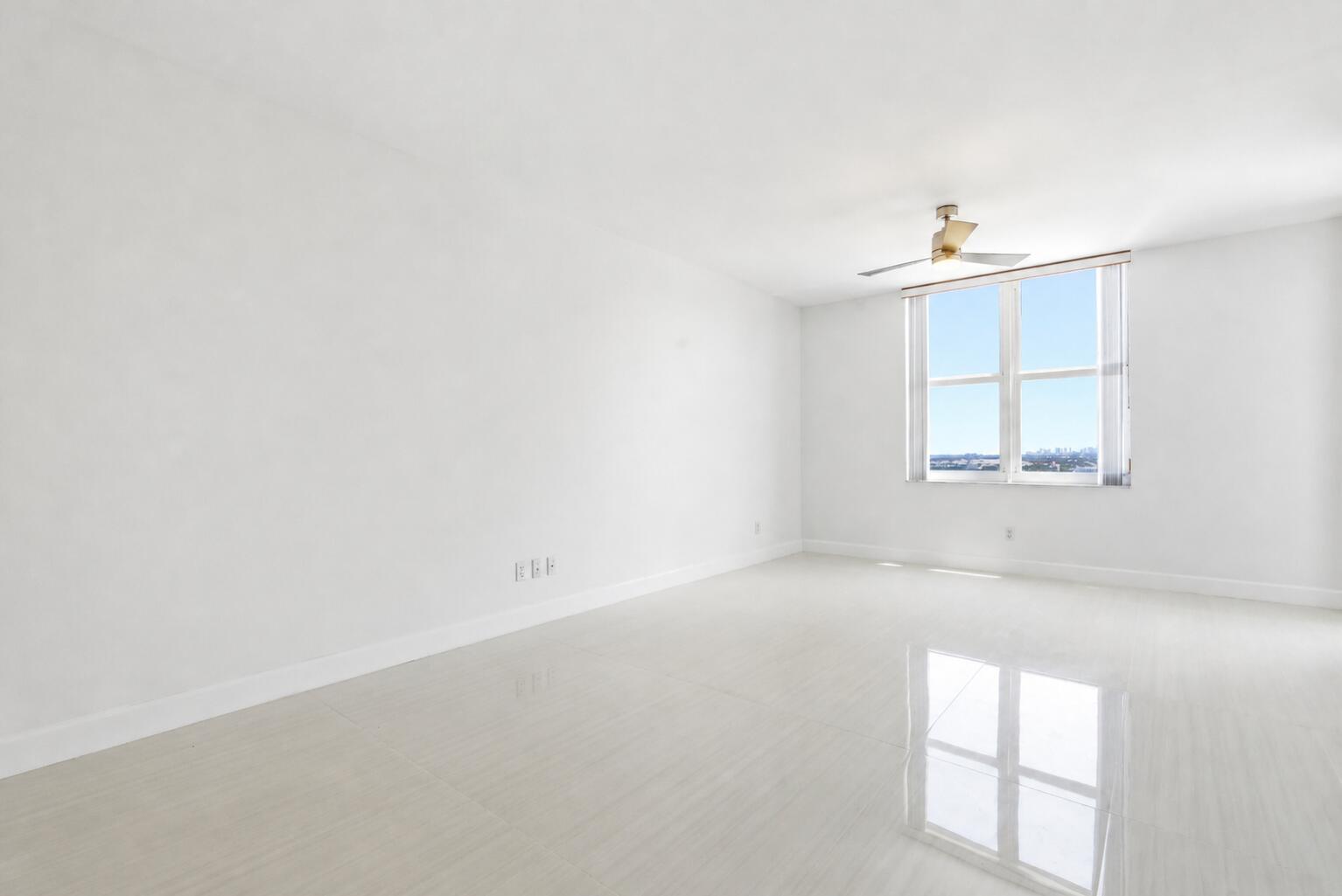 511 SE 5th Avenue 2207