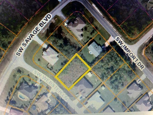 Just outside of Tradition in Hot North Gatlin ''Import area''. Great Building Lot close to all shopping and dining including Starbucks, Home depot & Walmart and more.