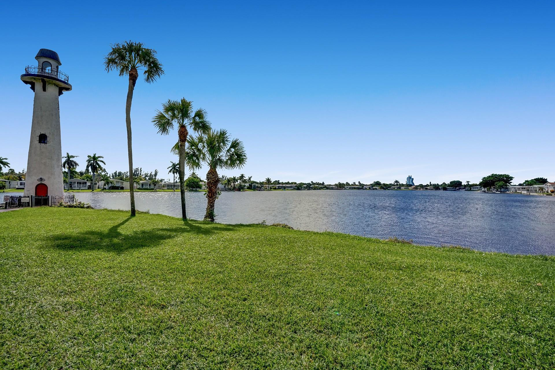 Ravenswood Estates & Mari - Residential