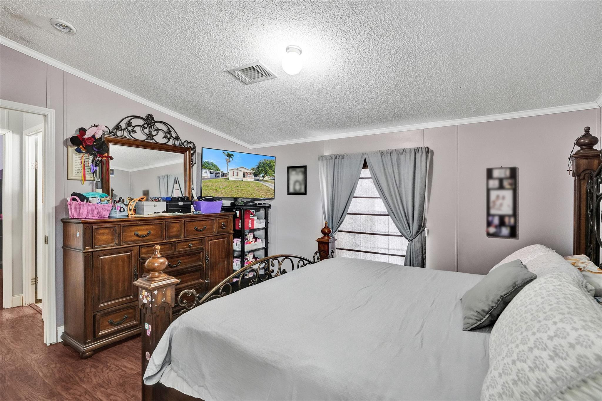 Ravenswood Estates & Mari - Residential