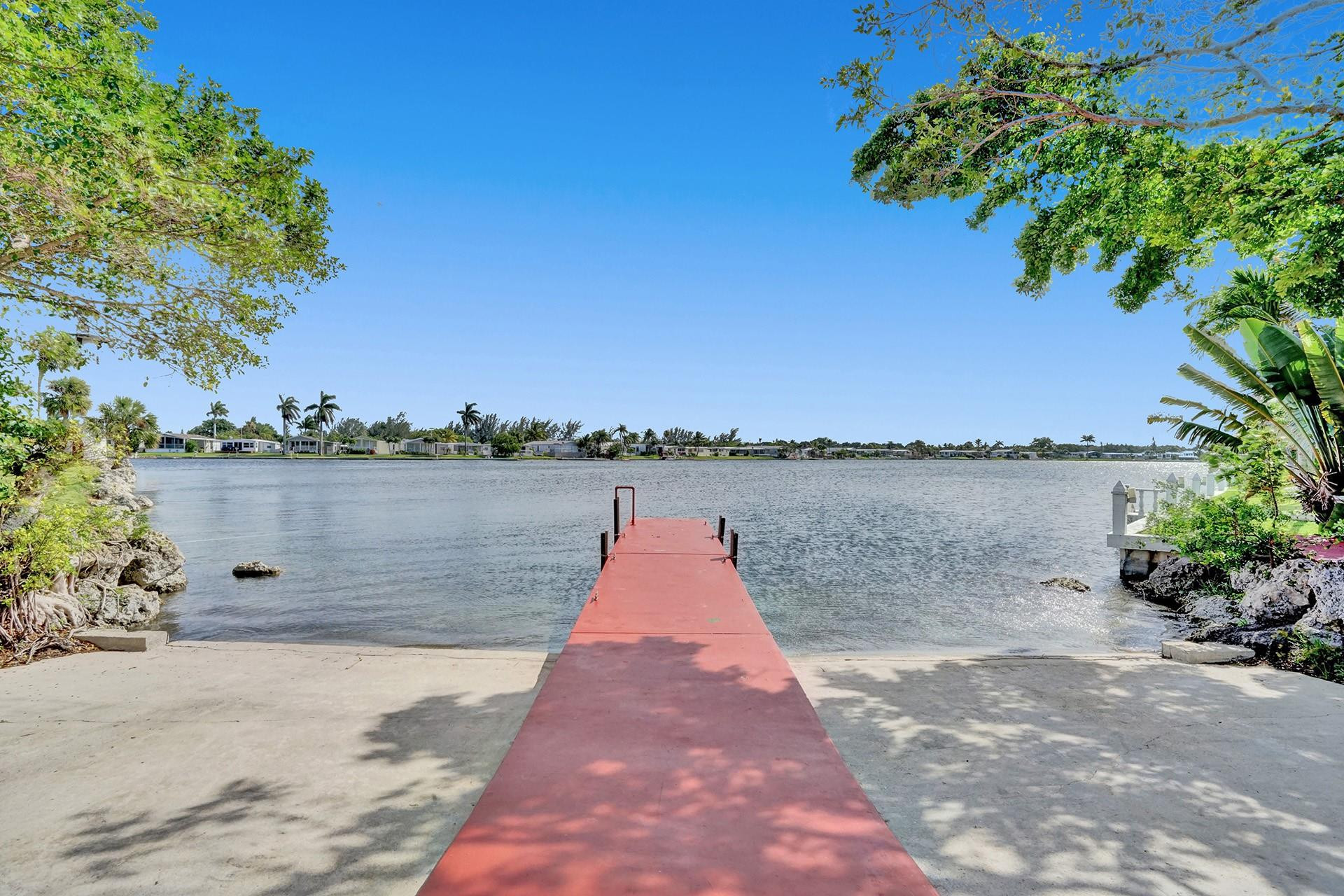 Ravenswood Estates & Mari - Residential