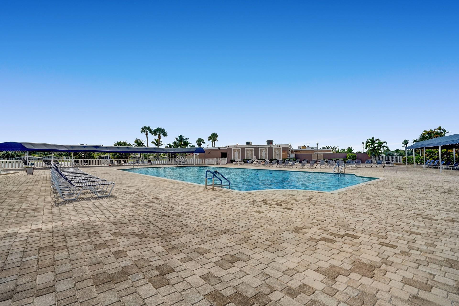 Ravenswood Estates & Mari - Residential