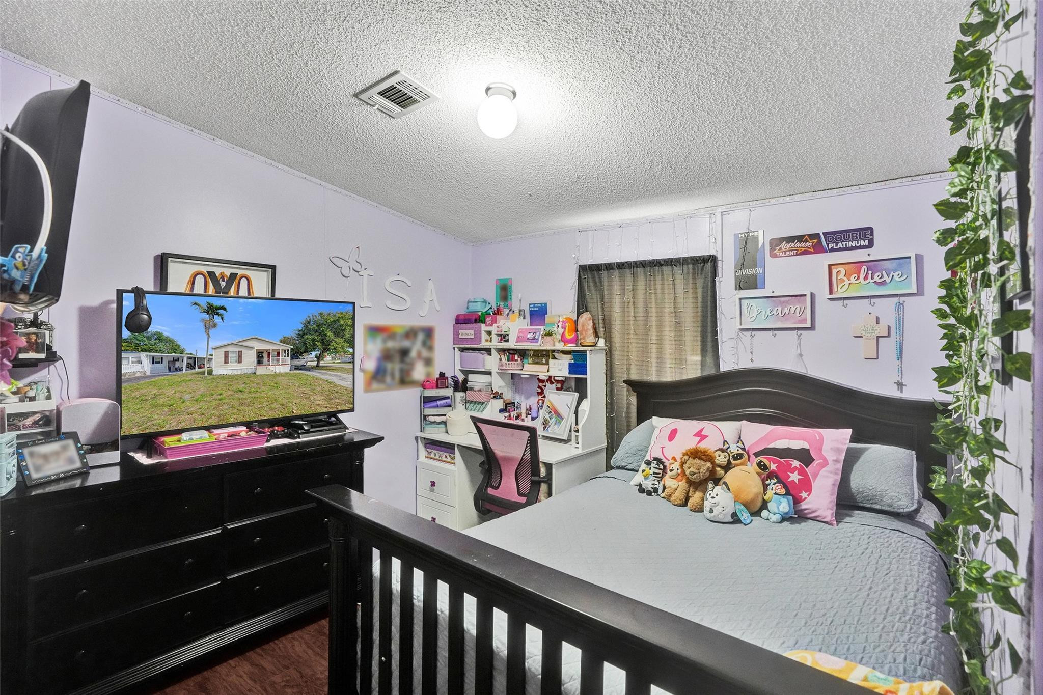 Ravenswood Estates & Mari - Residential