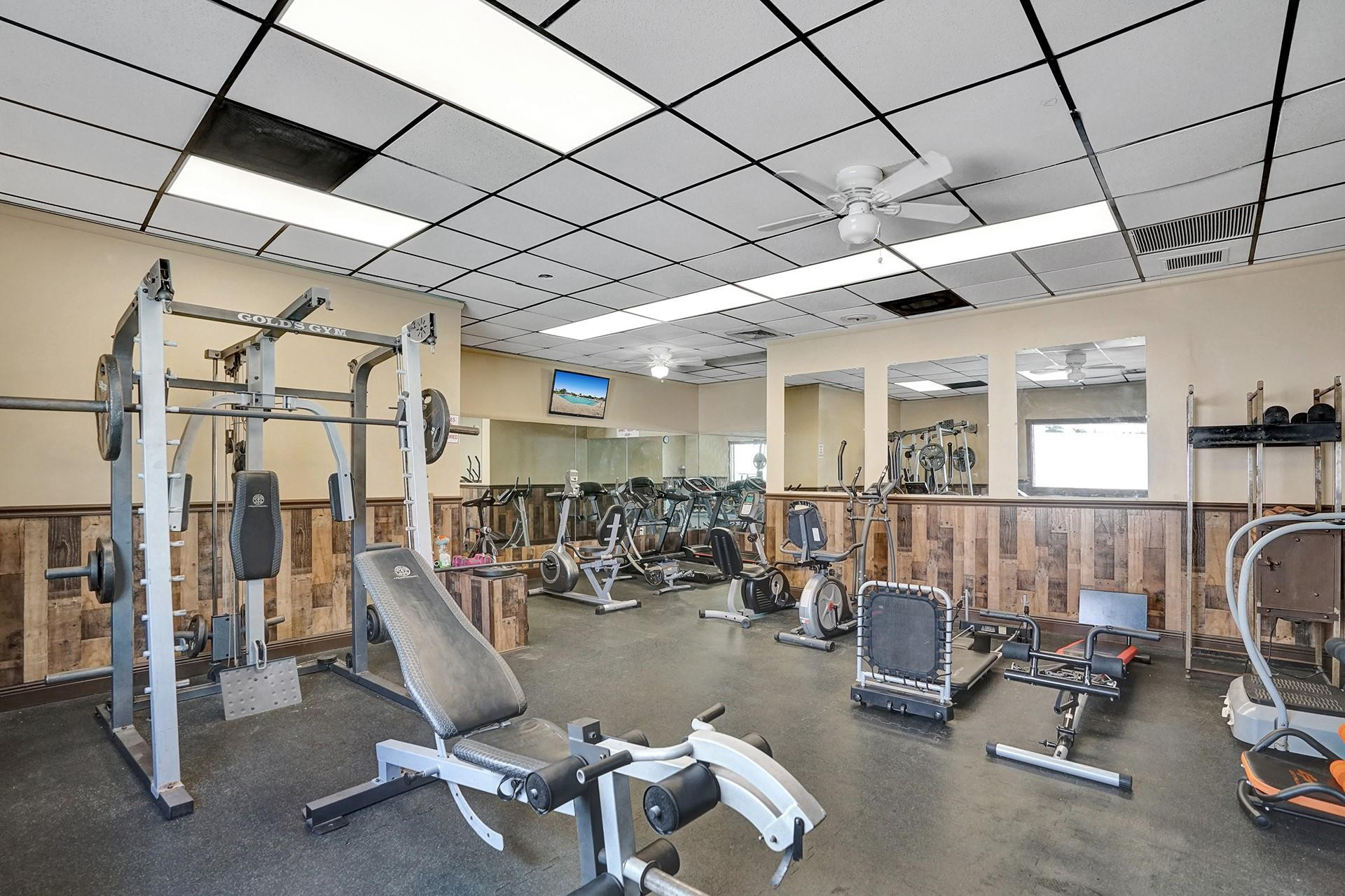 Ravenswood Estates & Mari - Residential