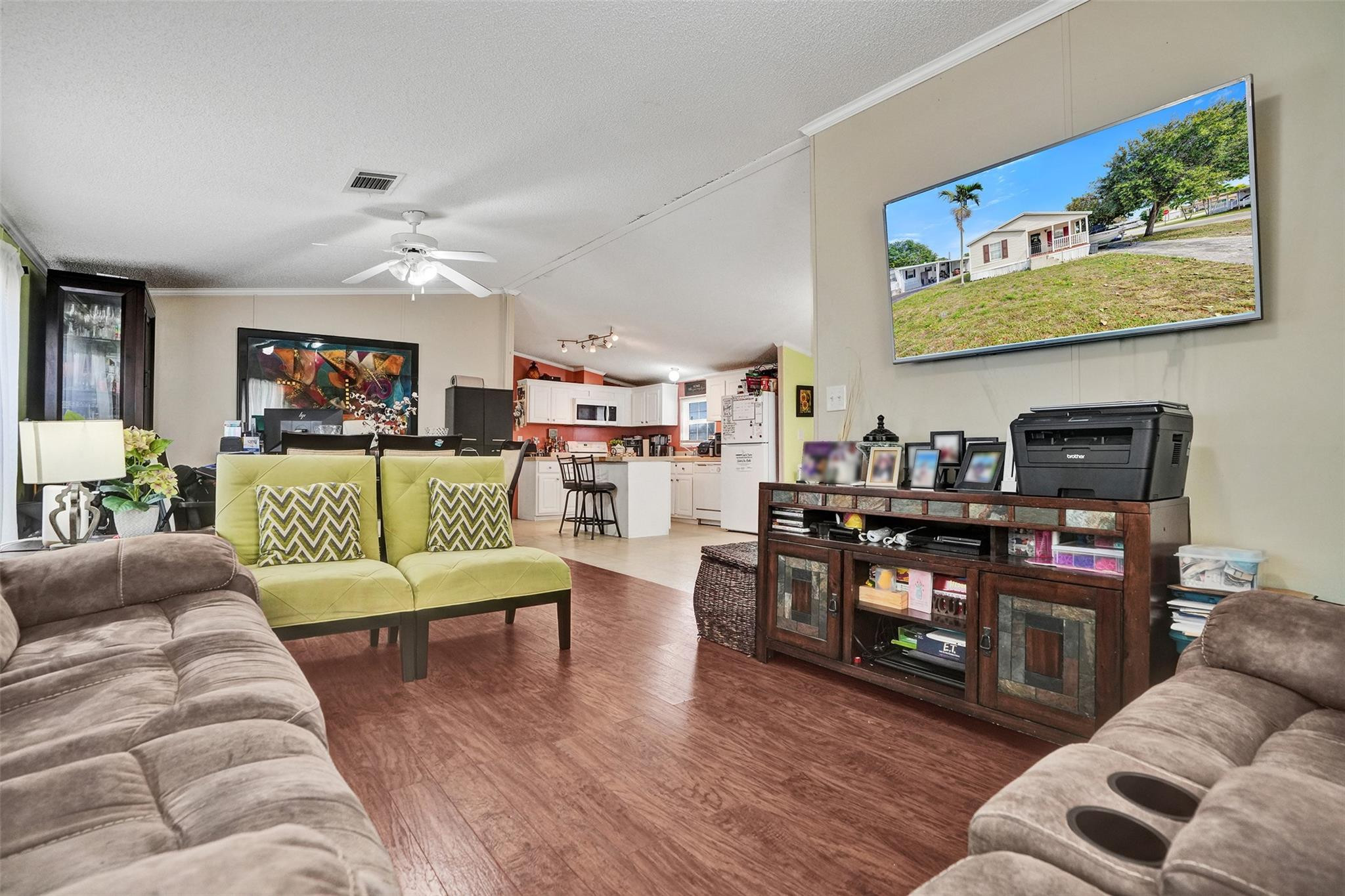 Ravenswood Estates & Mari - Residential