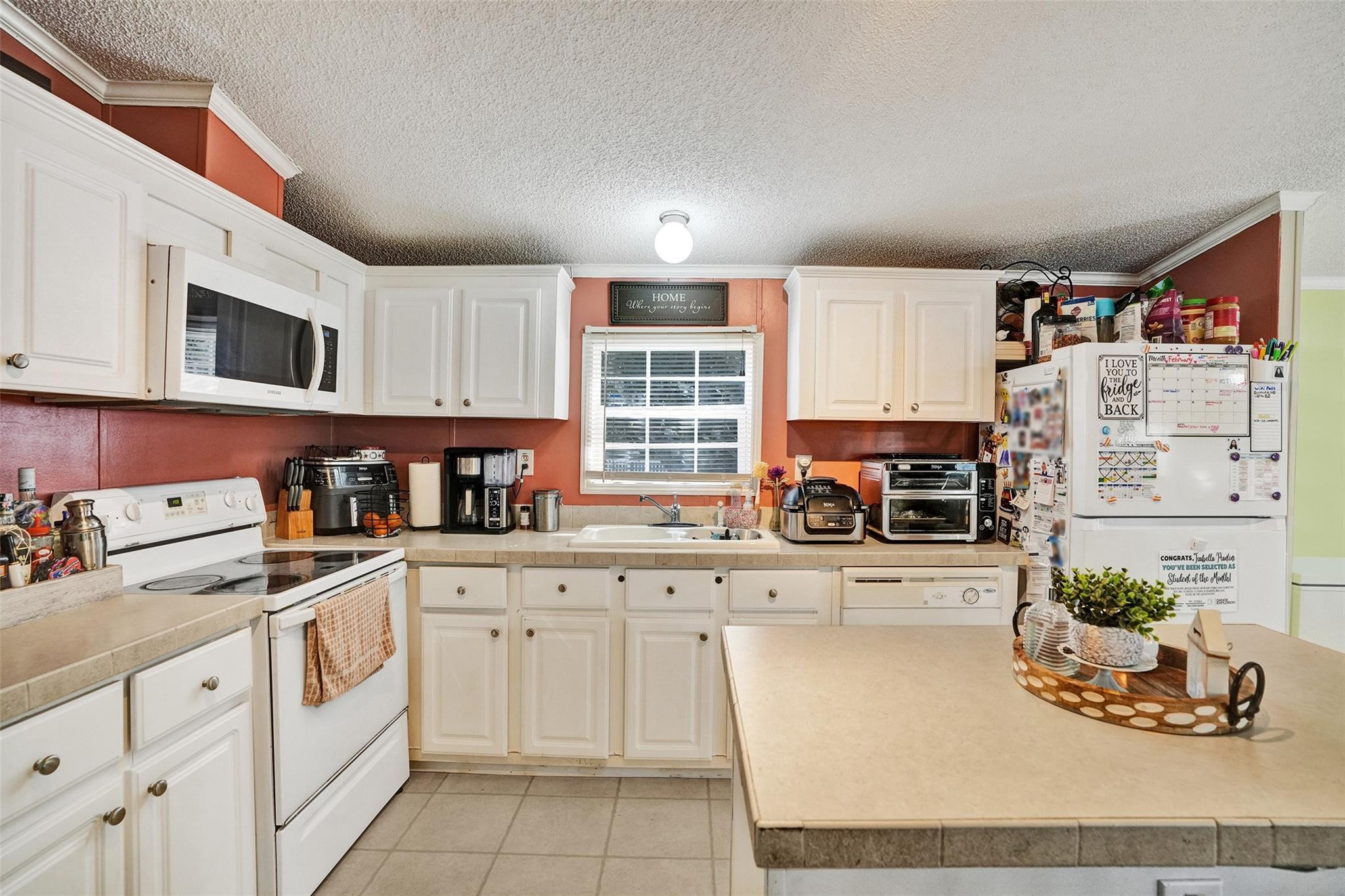 Ravenswood Estates & Mari - Residential