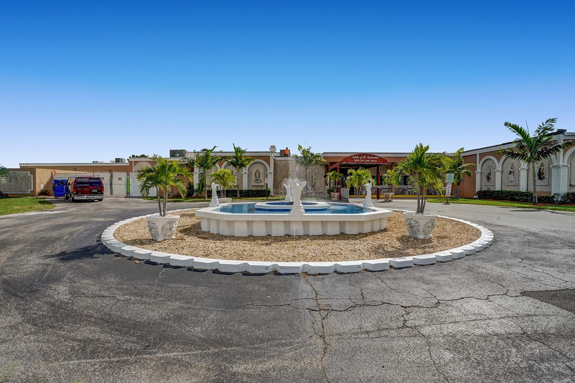 Ravenswood Estates & Mari - Residential