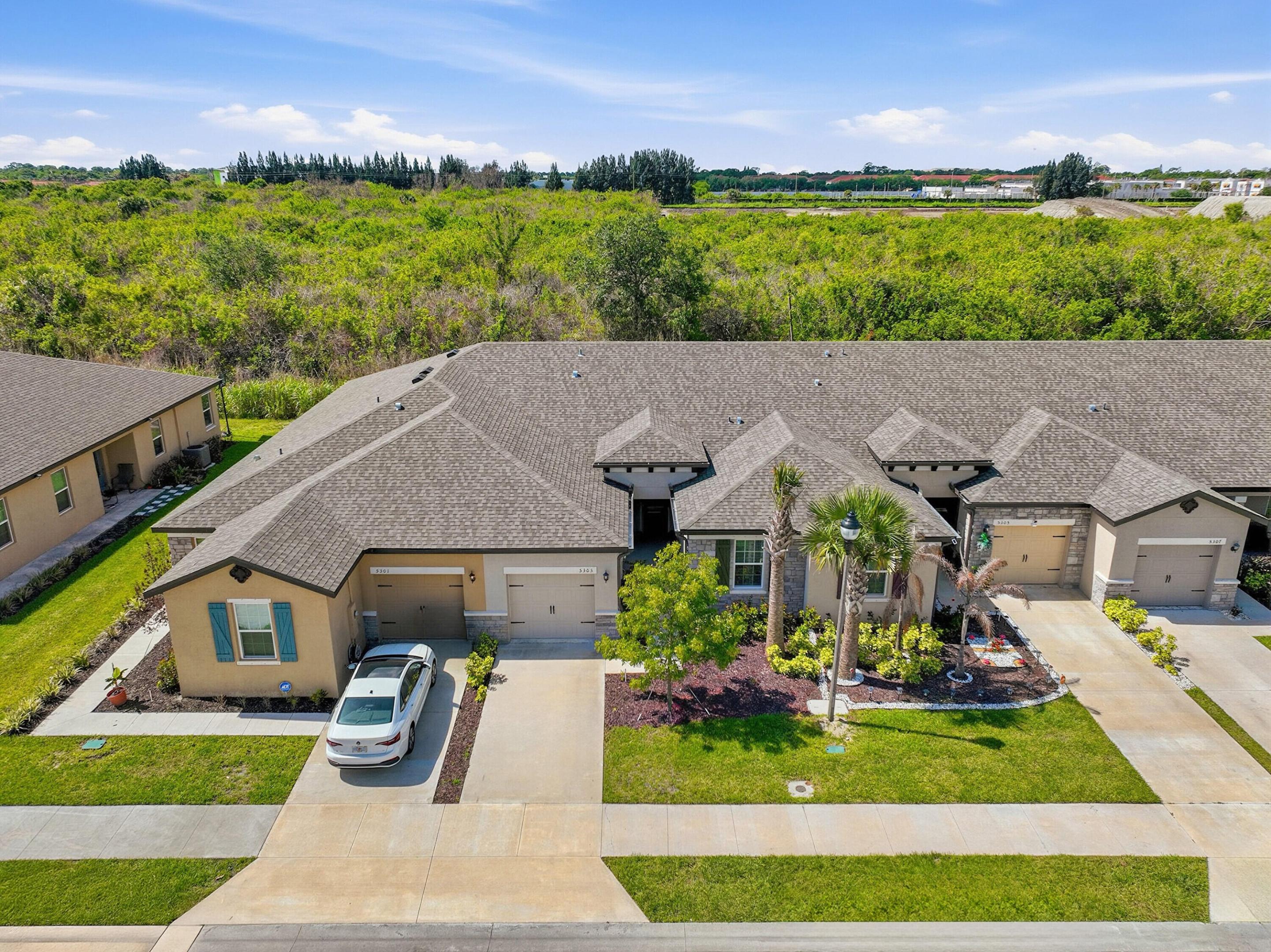CELEBRATION POINTE - Residential