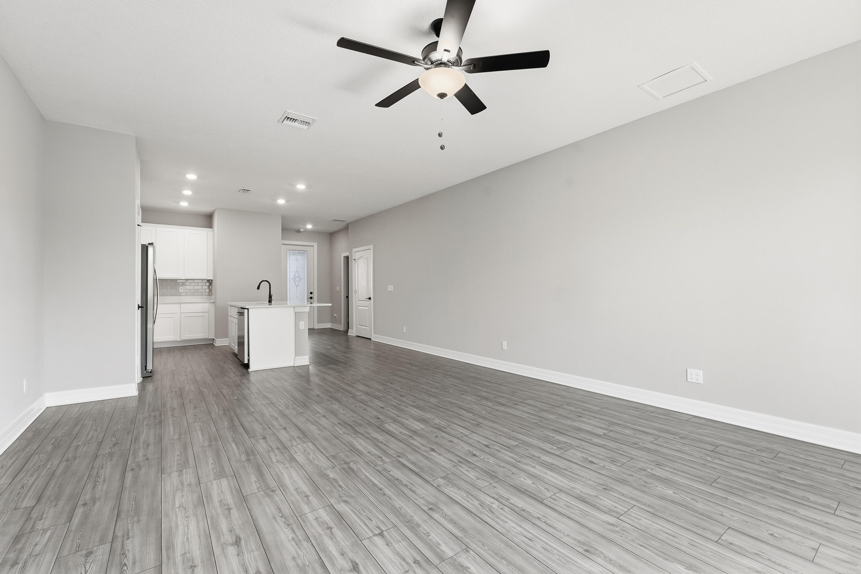 CELEBRATION POINTE - Residential