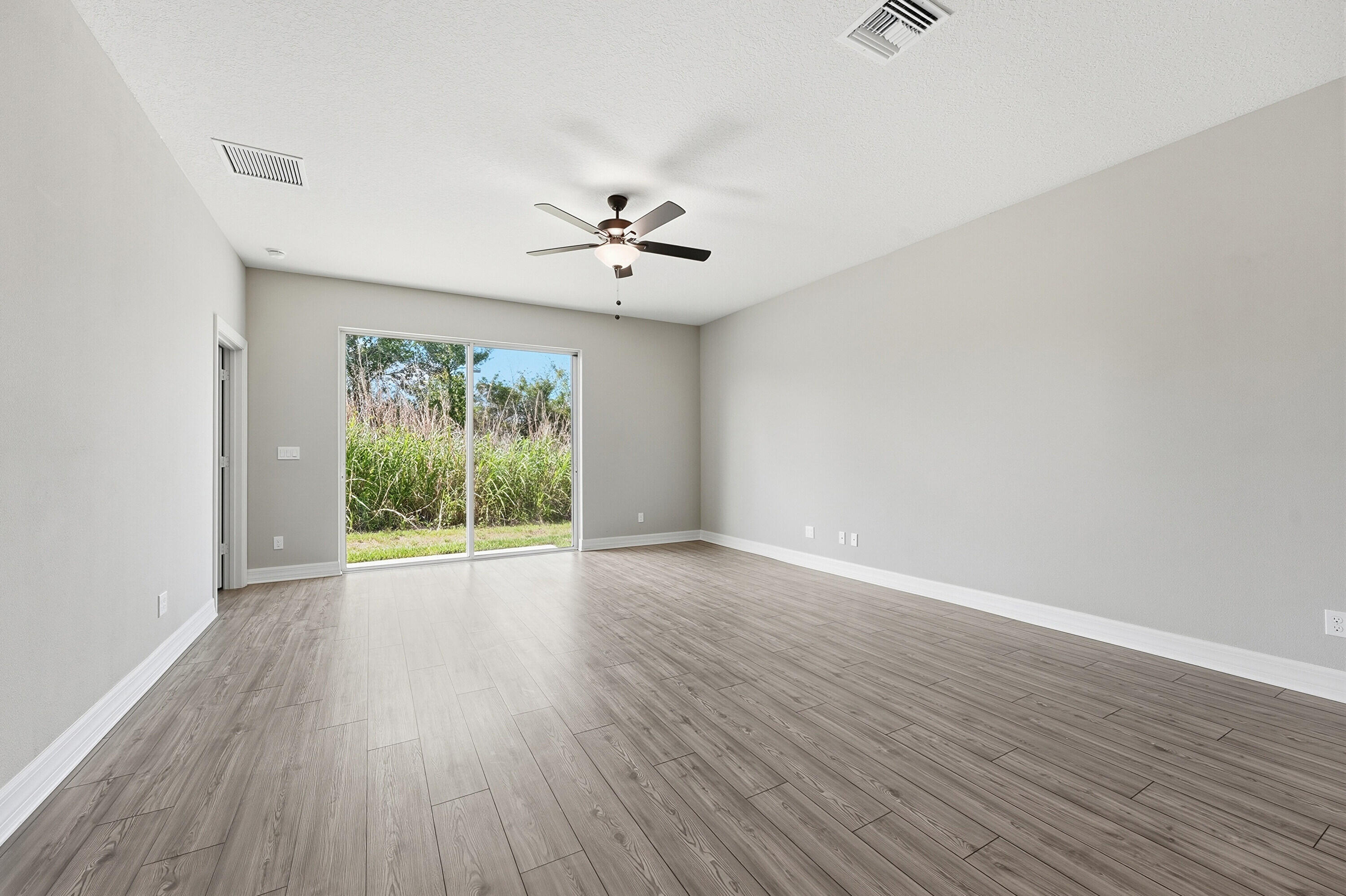 CELEBRATION POINTE - Residential