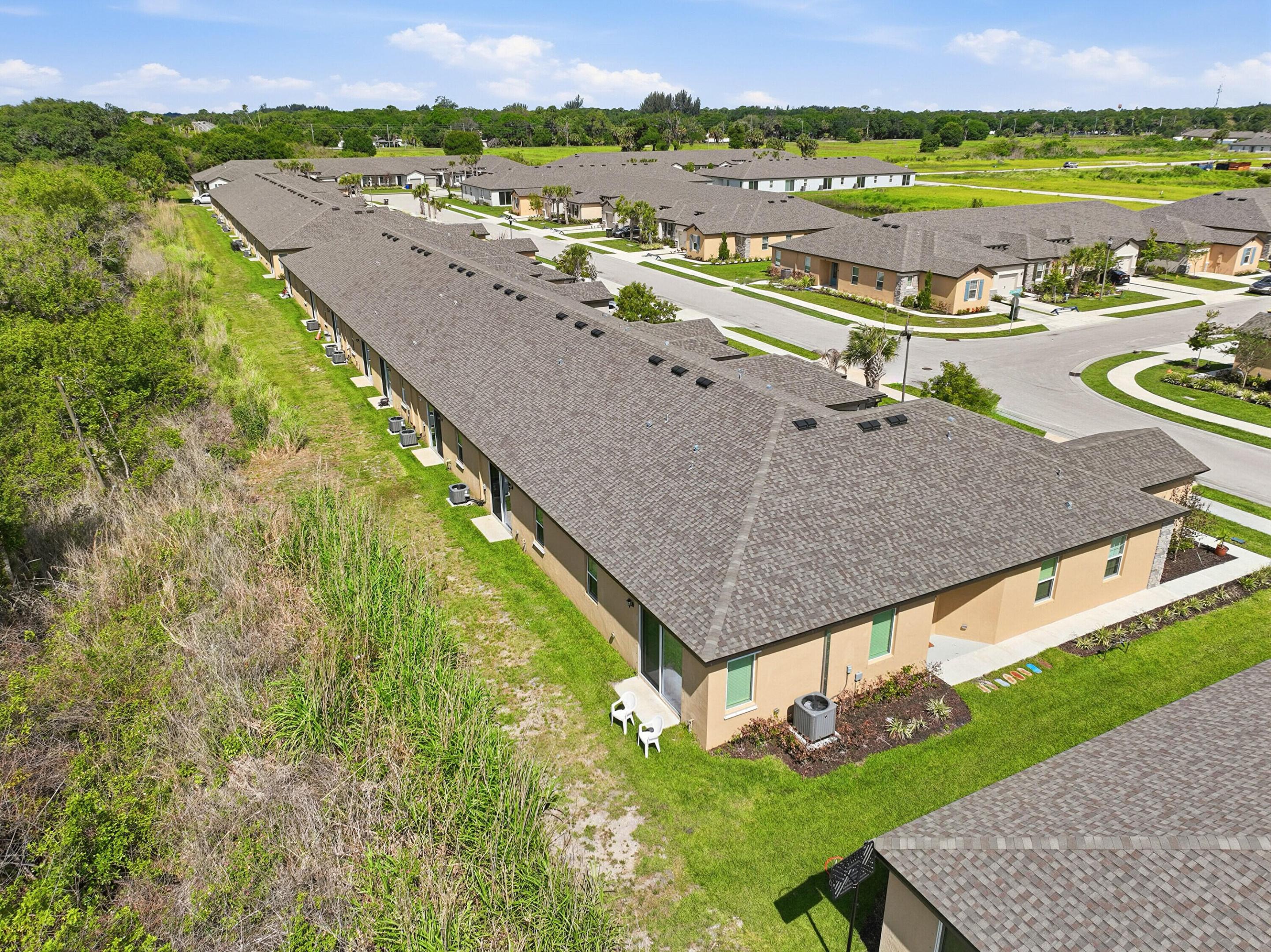 CELEBRATION POINTE - Residential