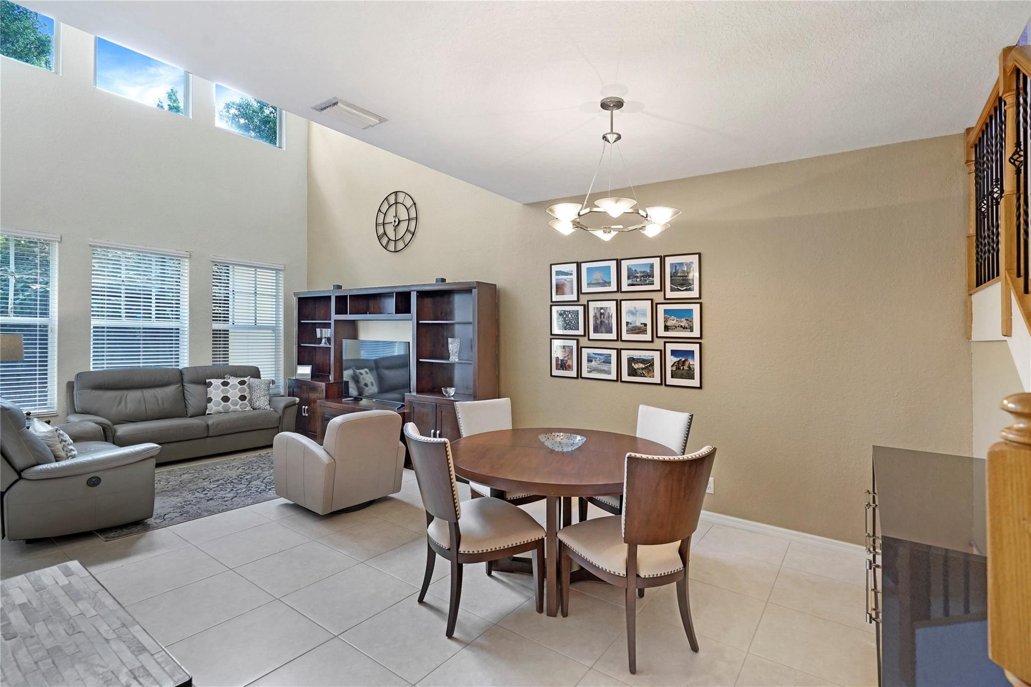 5715 NW 119th Terrace