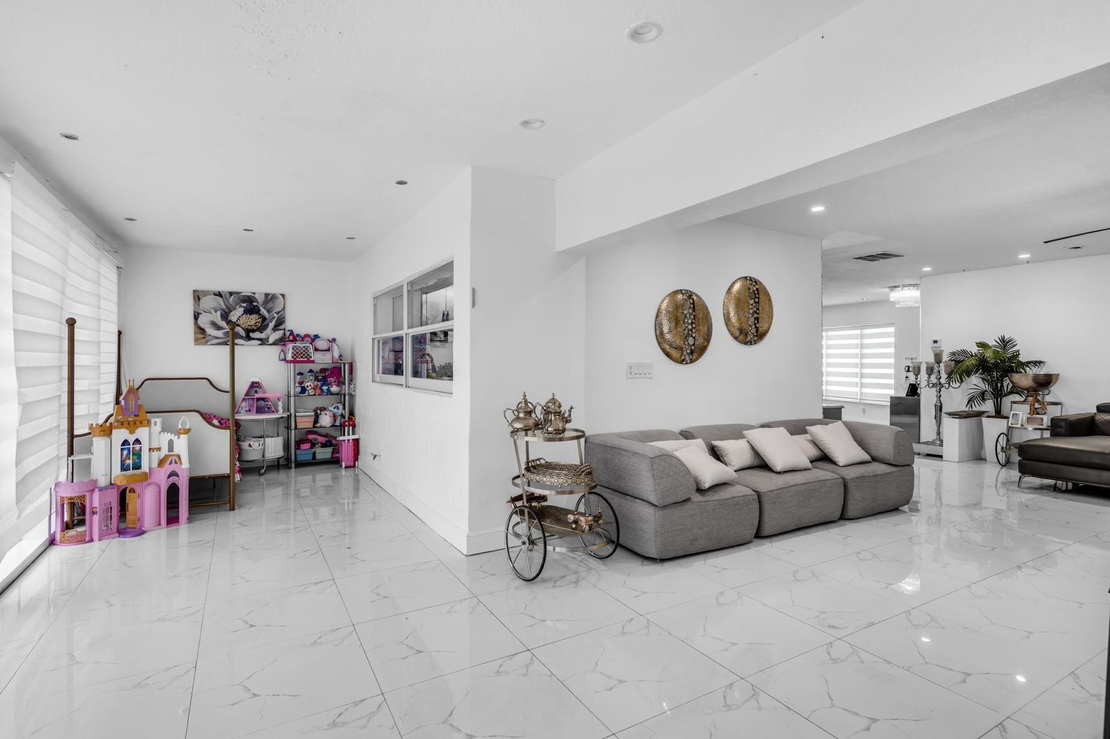 Hollywood Hills North Sec - Residential