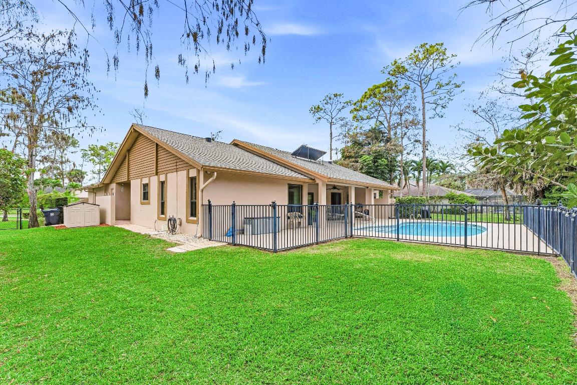 PINES OF WELLINGTON - Residential