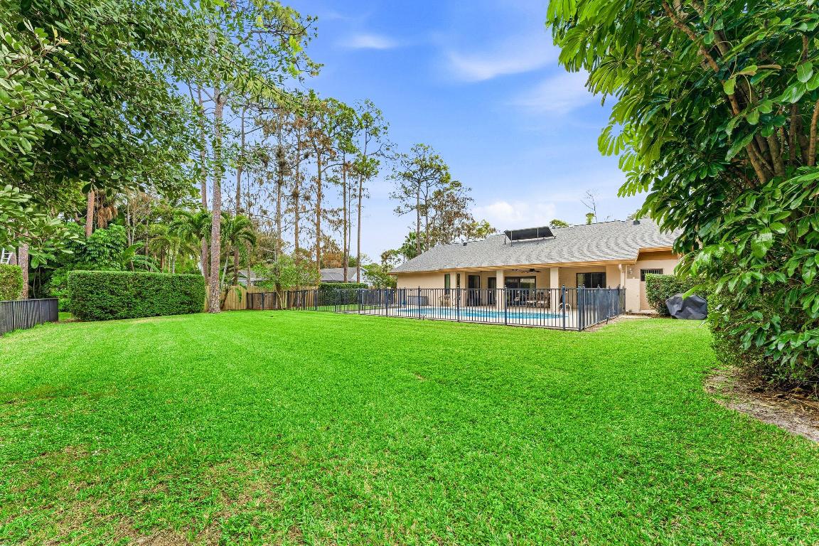 PINES OF WELLINGTON - Residential