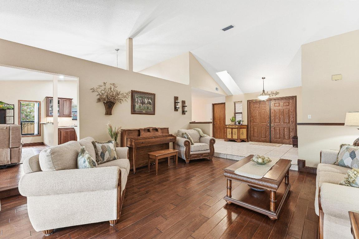 PINES OF WELLINGTON - Residential