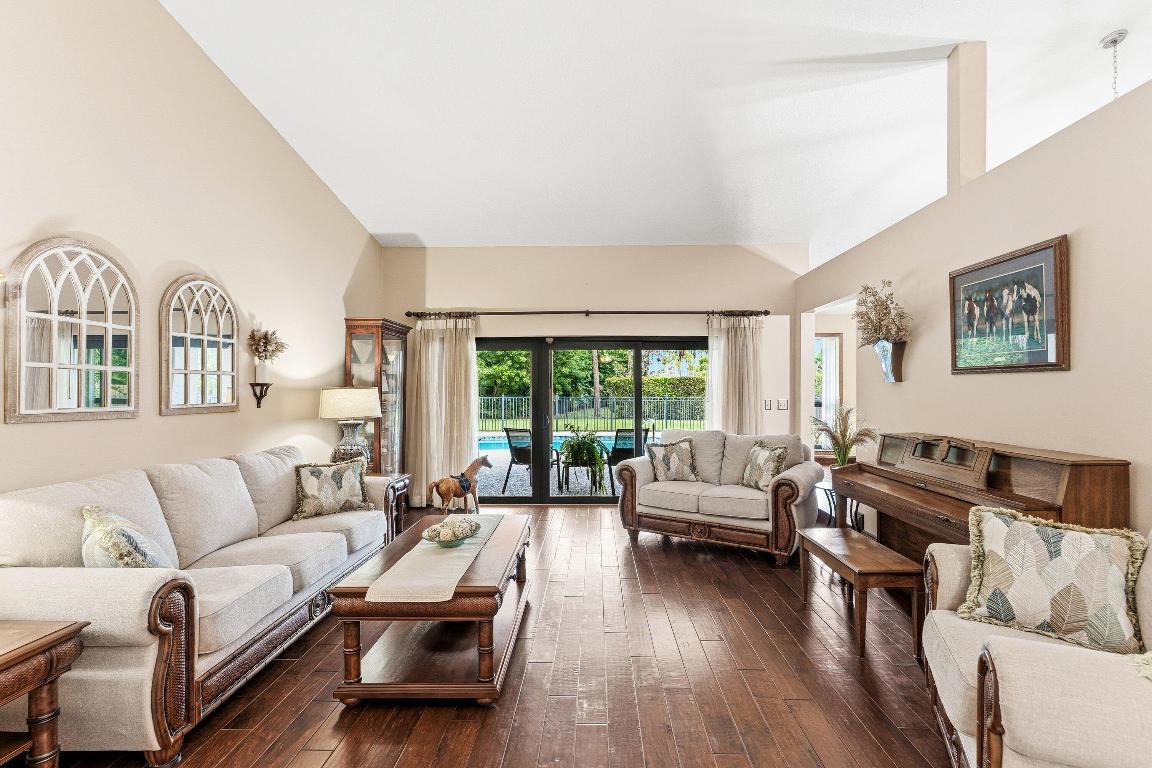 PINES OF WELLINGTON - Residential