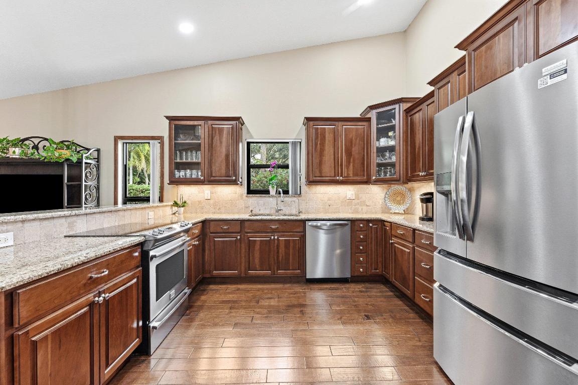 PINES OF WELLINGTON - Residential