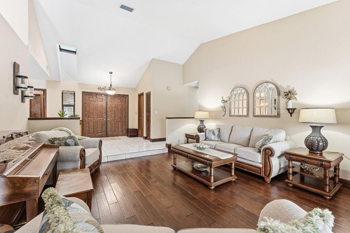 PINES OF WELLINGTON - Residential