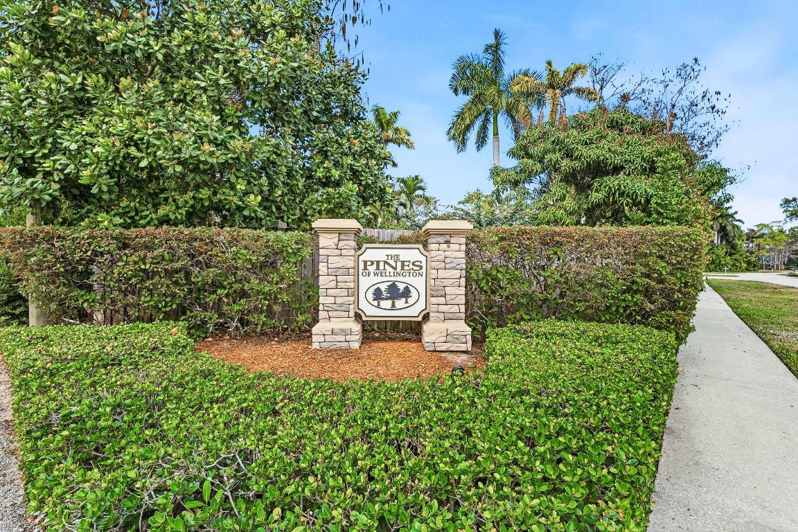 PINES OF WELLINGTON - Residential