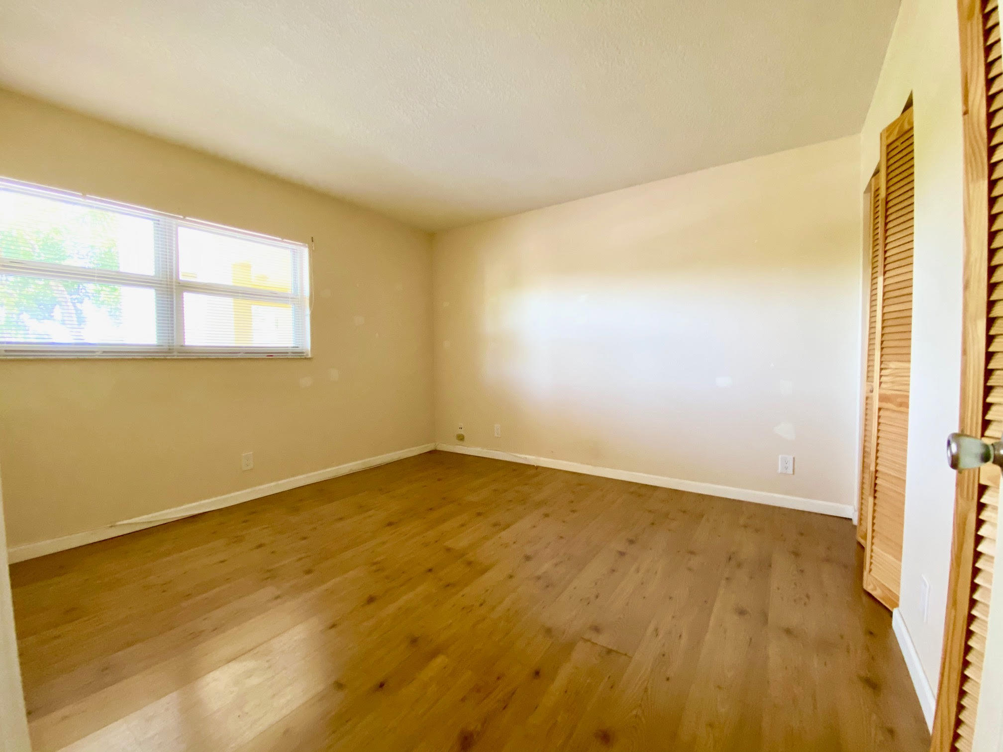 LAGO DEL REY CONDO - Residential Lease