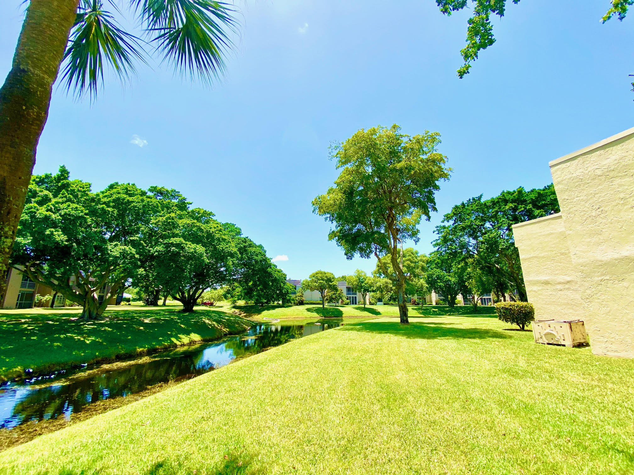 LAGO DEL REY CONDO - Residential Lease