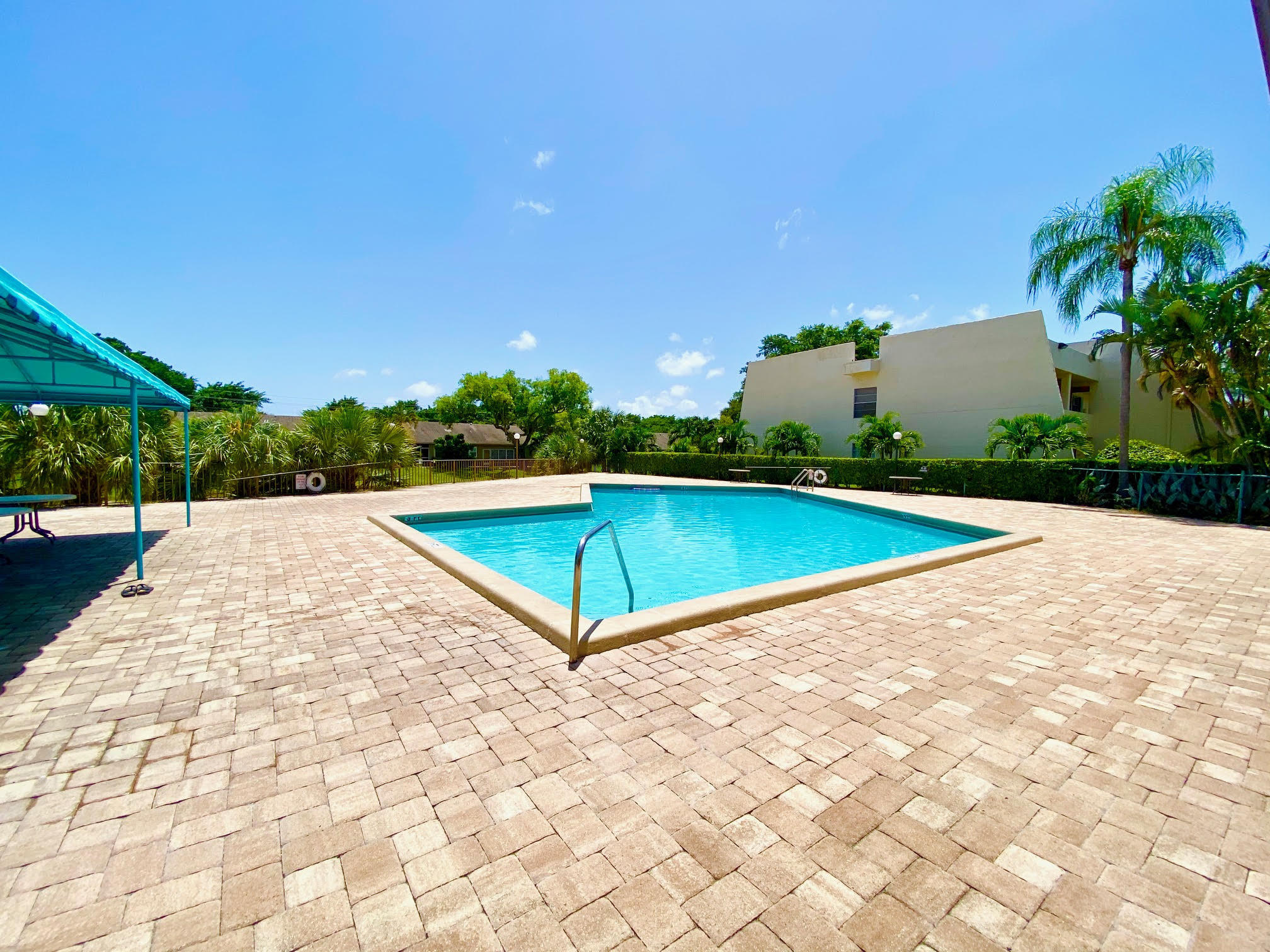 LAGO DEL REY CONDO - Residential Lease