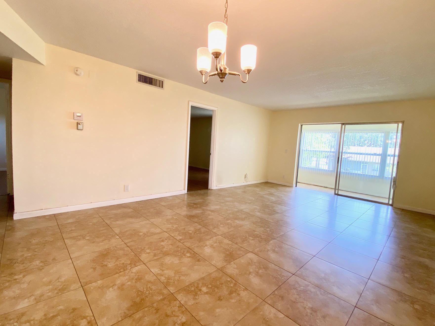 LAGO DEL REY CONDO - Residential Lease