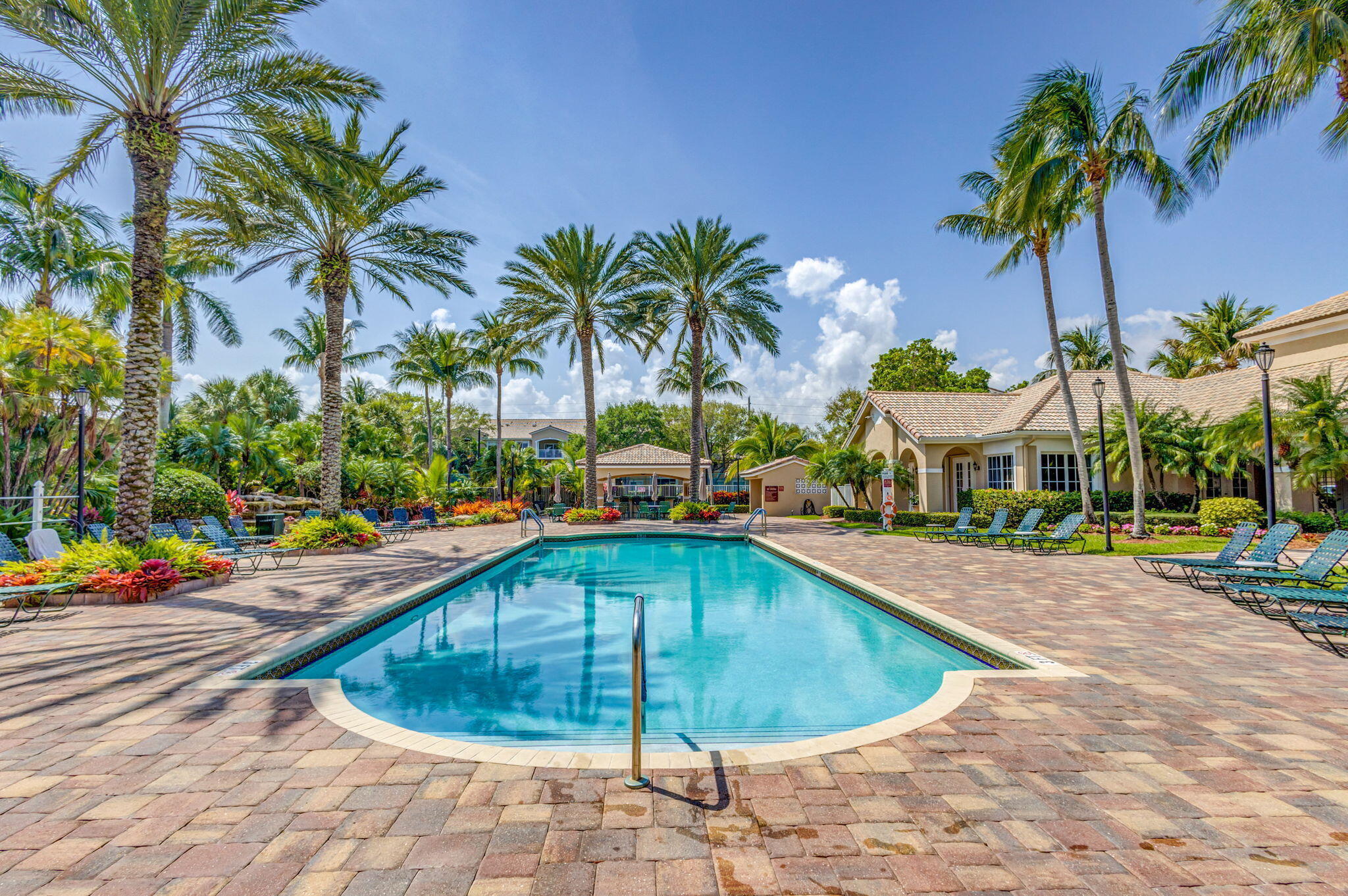 LIGHTHOUSE COVE AT TEQUESTA CONDO - Residential Lease