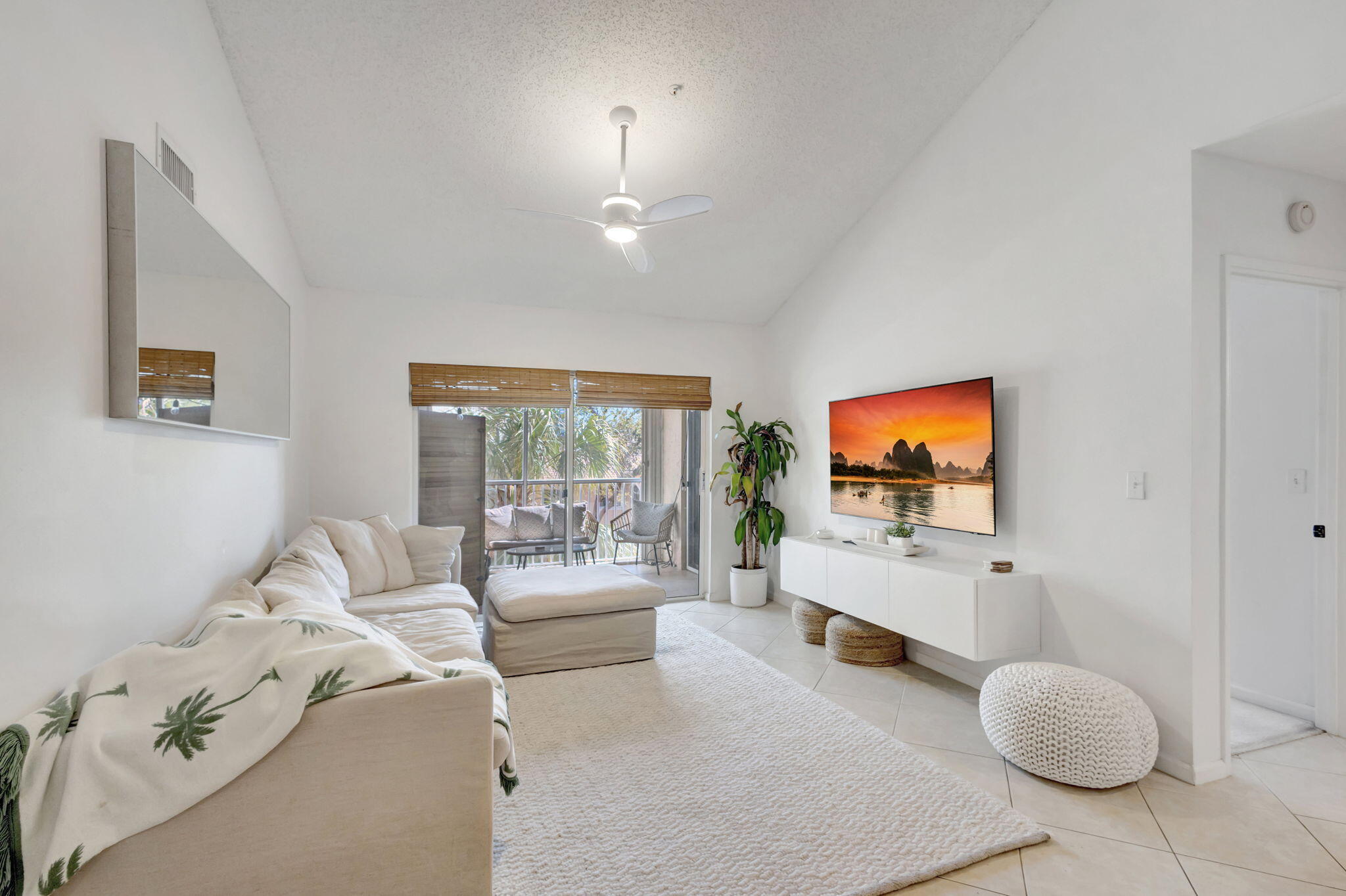 LIGHTHOUSE COVE AT TEQUESTA CONDO - Residential Lease