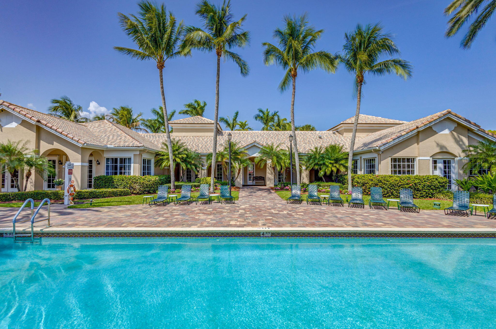 LIGHTHOUSE COVE AT TEQUESTA CONDO - Residential Lease