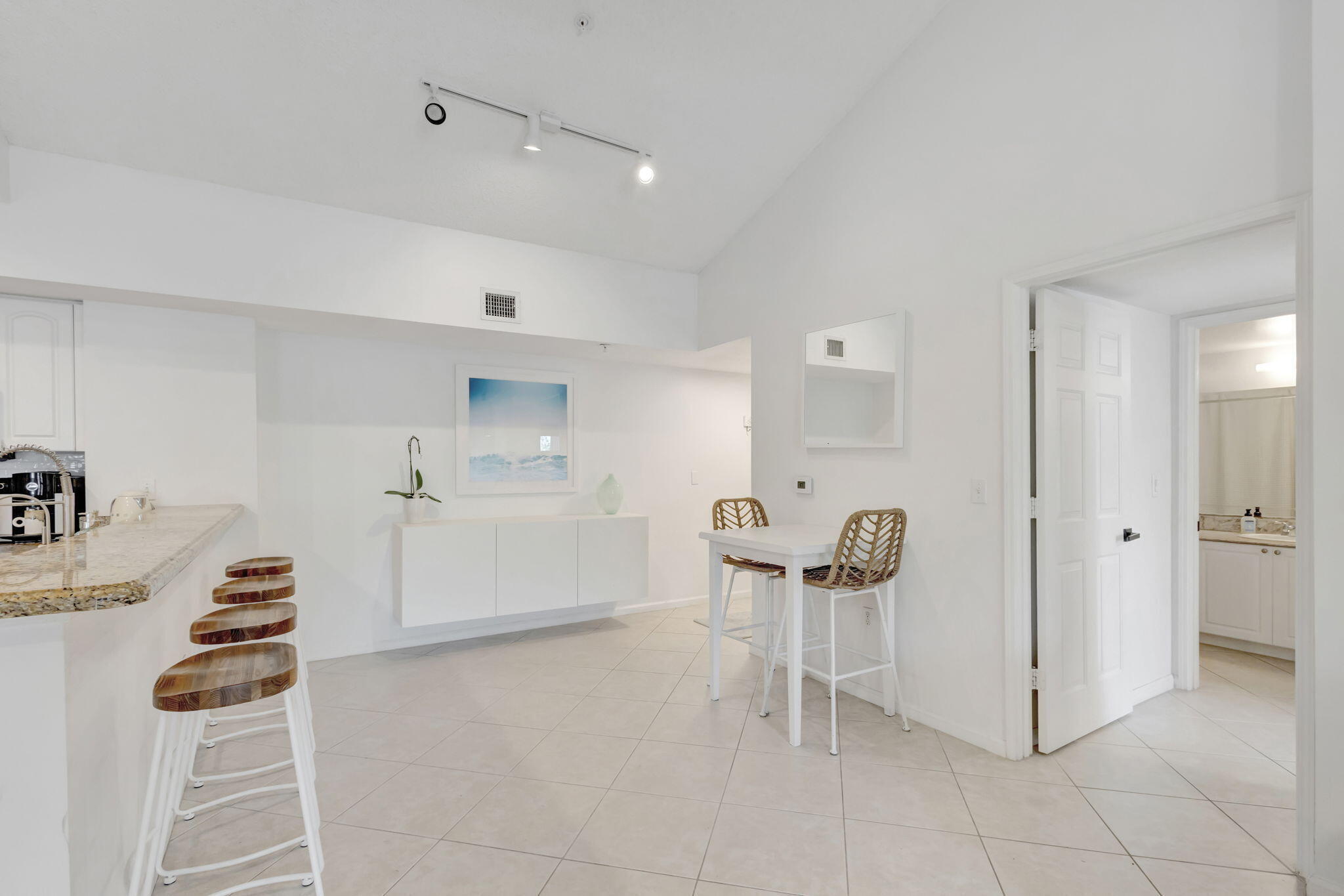 LIGHTHOUSE COVE AT TEQUESTA CONDO - Residential Lease